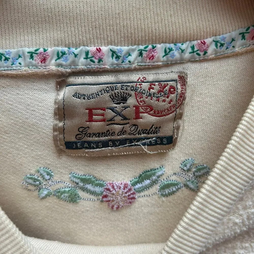 Vintage Express Floral Embroidered Terry Sweatshirt Cream Size Large - Picture 4 of 4